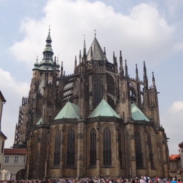 zarządzanie projektem zmiany - katedra w Pradze